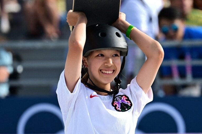 スケートボード女子ストリートで優勝した吉沢恋（14歳）。“金メダルに恋した14歳”の実況も話題に ／ photograph by AFLO