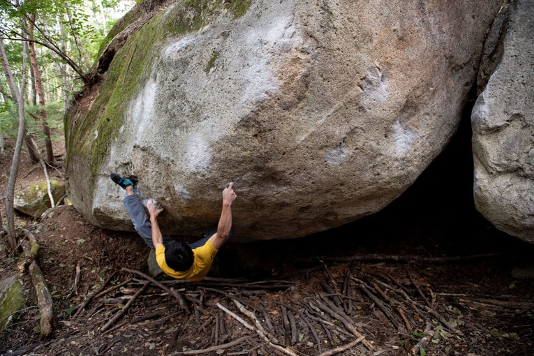 心臓病のため、除細動器を体内に入れることを医師は勧めた。しかし「腕が肩より上がらなくなる」と聞き、倉上はそれを断った　©Miki Fukano