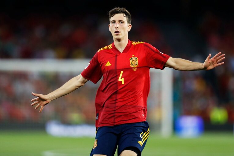 “日本代表が狙うべきスペインの急所”はどこ？ ブスケッツやアセンシオ健在、17歳ガビ急成長で分厚すぎる選手層だが…〈撮影者の証言〉(9)