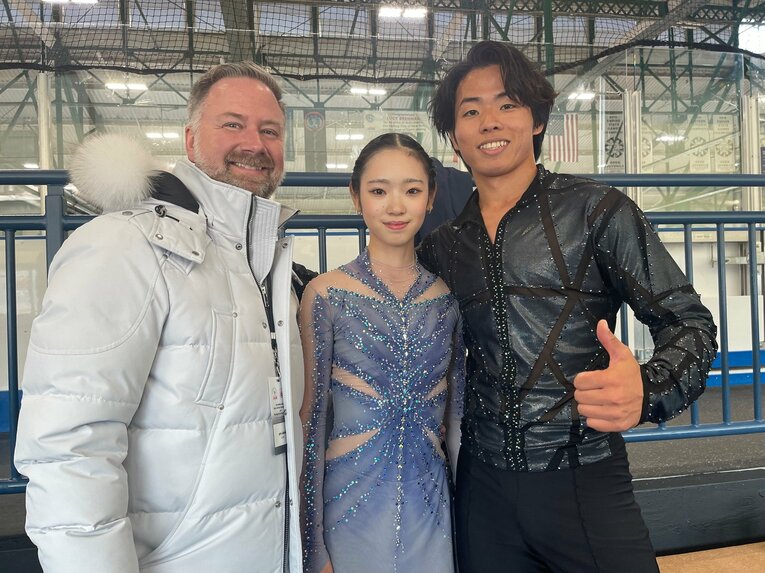 カナダから同行したジェフ・ラングドンコーチと　©Akiko Tamura