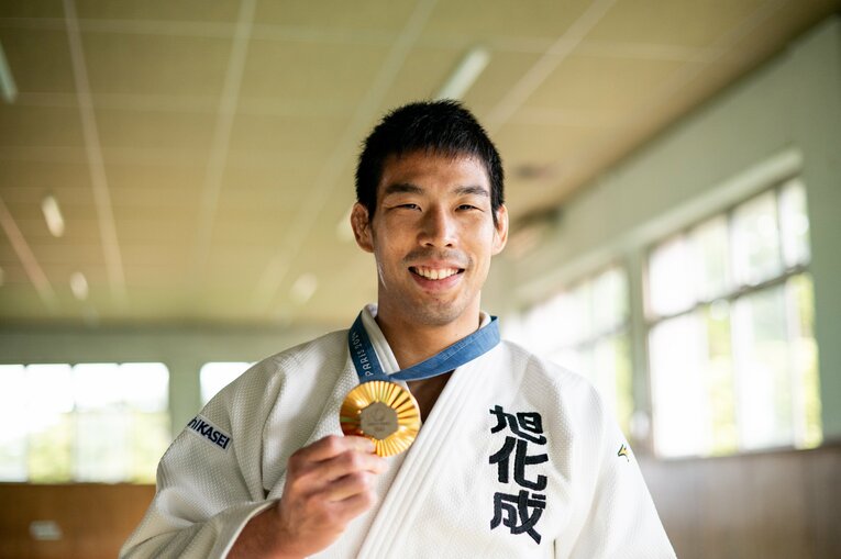 金メダルをかける永瀬　©Nanae Suzuki