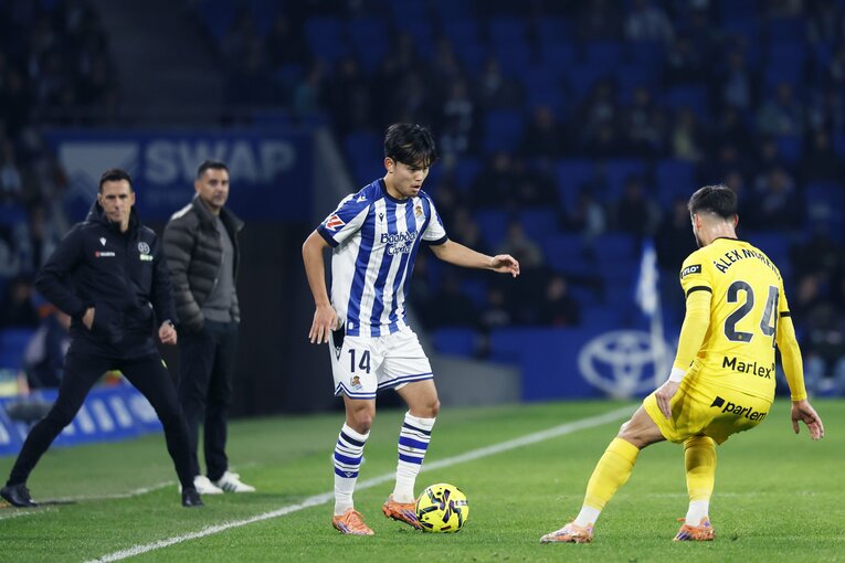 “監督解任”3連敗に傷心の久保建英「冬の移籍、さすがにない」と日本代表戦後に語ったが…「大ブーイングのサポーターに感謝」ソシエダ危機のリアル(8)