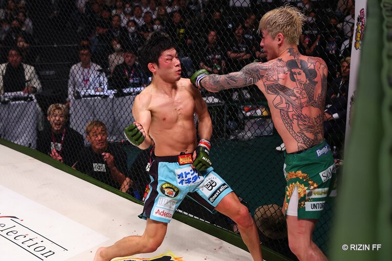 『RIZIN LANDMARK 5』斎藤裕vs平本蓮　©RIZIN FF