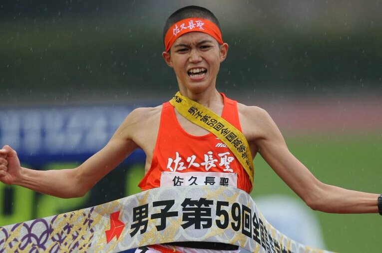 2008年に全国高校駅伝で初優勝した佐久長聖。アンカーは坊主頭の大迫傑だった（写真）。佐久長聖は同大会に長野県代表として1998年から25大会連続で出場している ／ photograph by JIJI PRESS