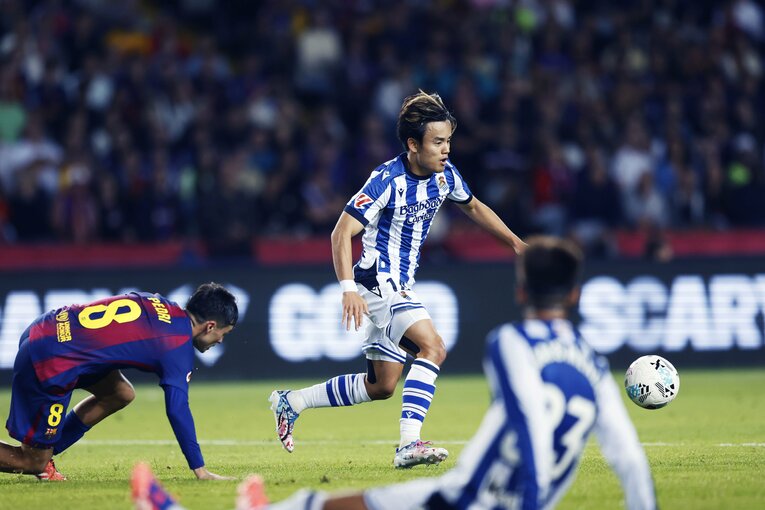 「痛いままやっても…」久保建英が休養決断バルサ戦の事実は“クロスバー直撃”だけでない「ベンチにも姿はなく」「ヤマルも代表戦でケガしたが」(12)