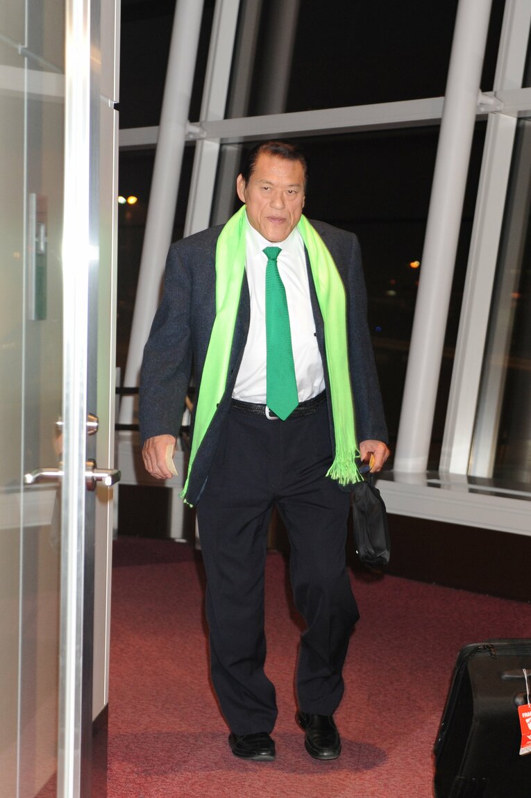 2013年、北朝鮮から帰国したアントニオ猪木。現職の国会議員としても北朝鮮に訪れていた　©Mami Yamada