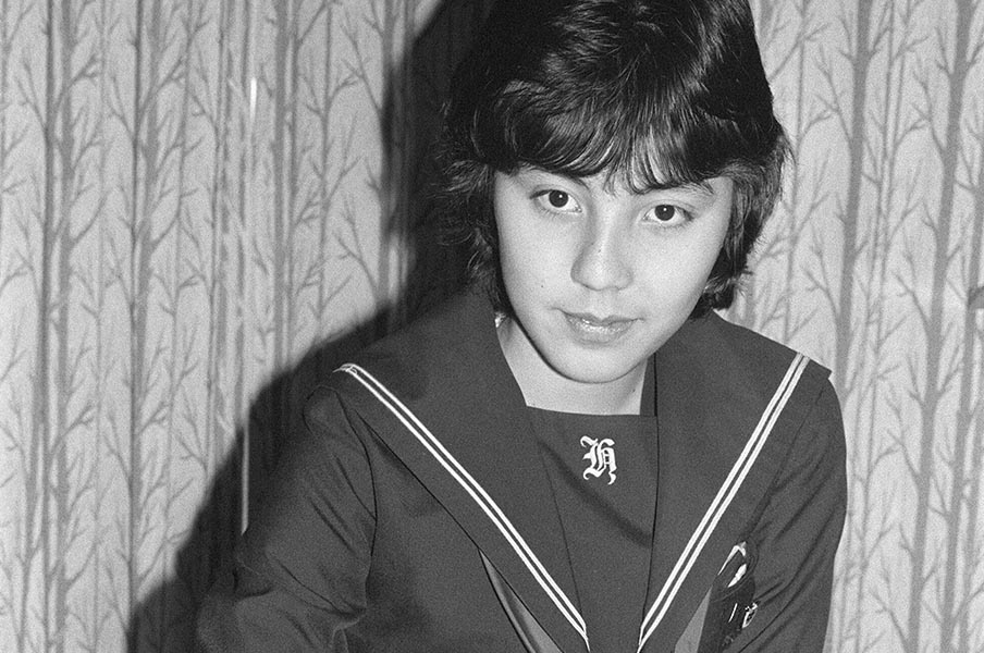 「将棋の強い“天才少女”が九州にいる――」林葉直子、里見香奈、西山朋佳…“初の女性棋士”はいつ誕生するか<60年の物語><Number Web> photograph by JIJI PRESS