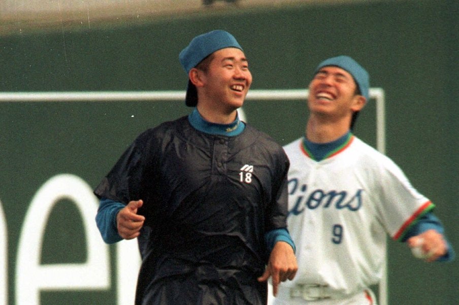 「みんな『松坂世代』と言われることに誇りを持っている」盟友・赤田将吾が明かす松坂大輔と西武復帰後に酒を酌み交わした夜<Number Web> photograph by Sankei Shimbun