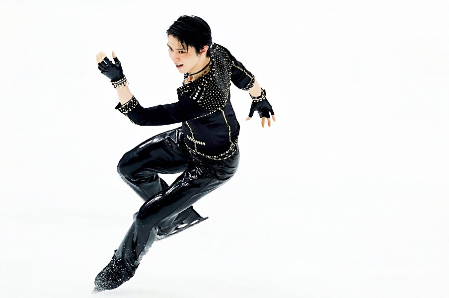 羽生結弦「猛き光を放って」~全日本選手権詳報~<Number Web> photograph by Sunao Noto