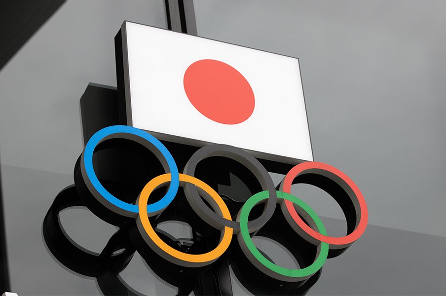 現役スポーツドクターに聞く“東京五輪ボランティア” 「ネガティブな行為に見られるかも…」から“0円で5日以上勤務”への違和感まで<Number Web> photograph by AFLO