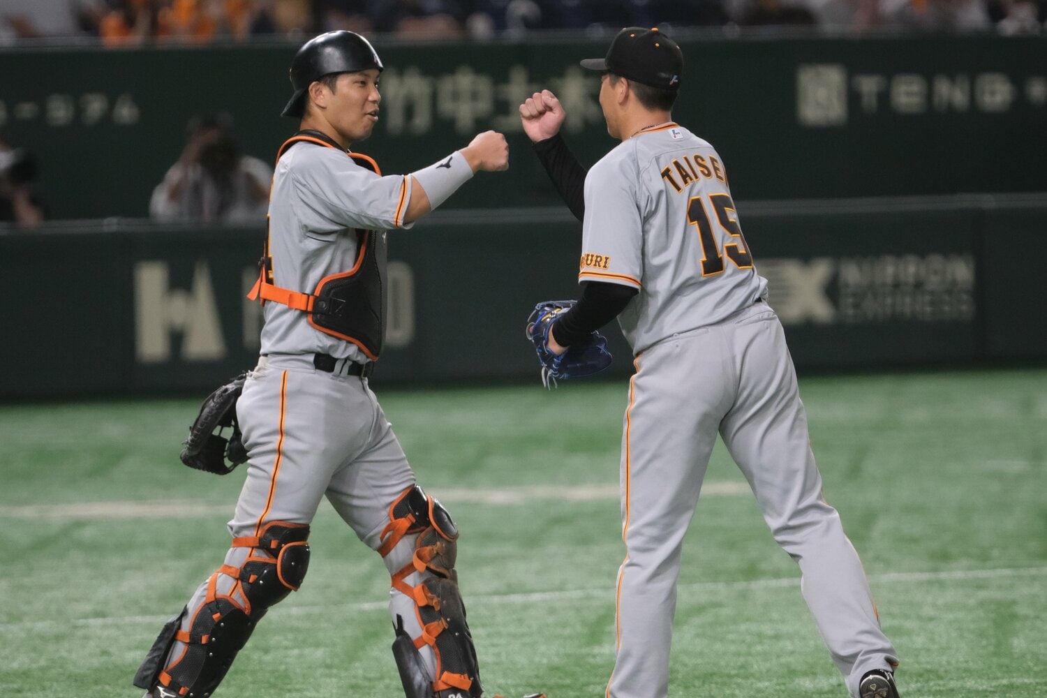 今季104試合でマスクを被った大城卓三 ©Hideki Sugiyama