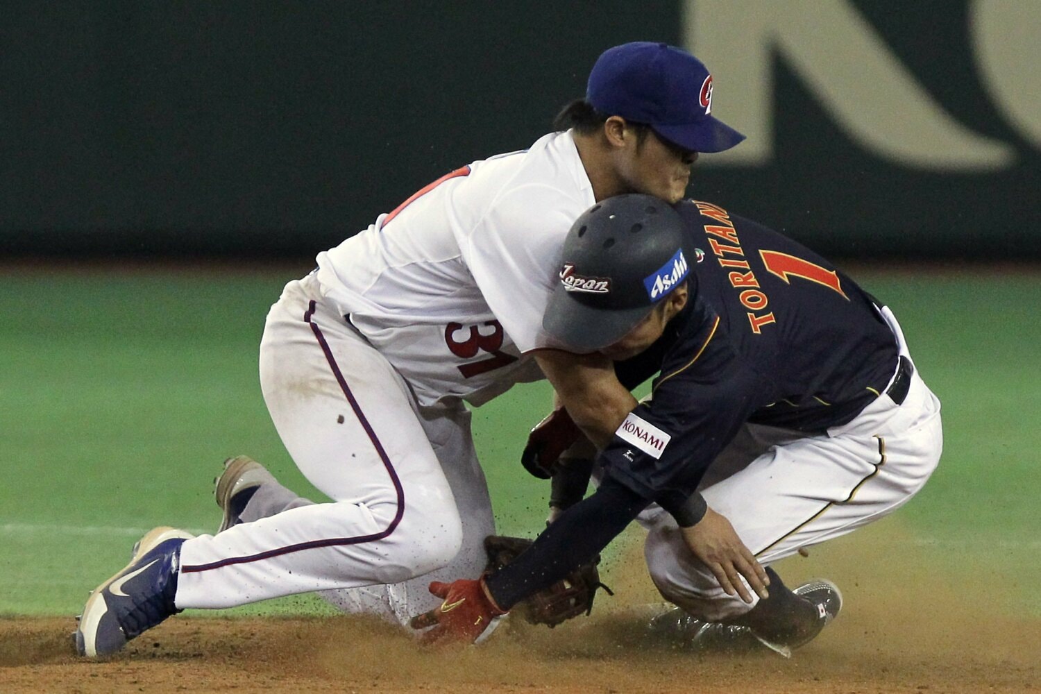 2013年WBC台湾戦での「伝説の盗塁」 ©Getty Images