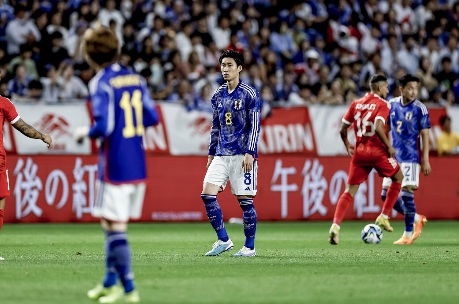 流動的な中盤で鍵を握る鎌田大地　©︎Kiichi Matsumoto