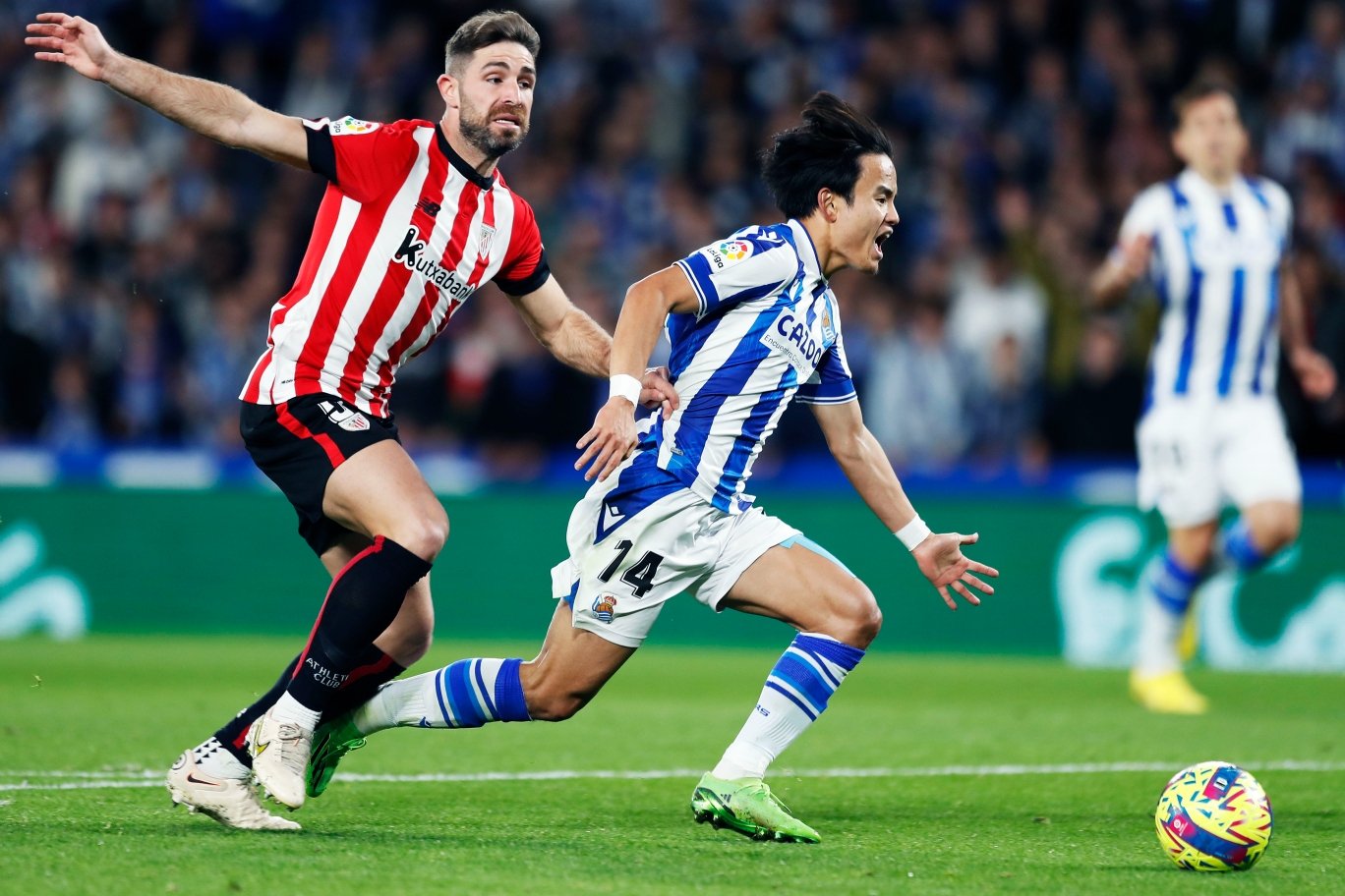 PK獲得シーンは物議を醸したが、相手DFが久保のユニフォームを掴んではいた