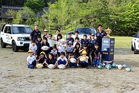 ほんの束の間だが、ラグビーの楽しさを実感した子供達。彼らが数年後、ラグビーを本格的にやってくれることを期待したい。