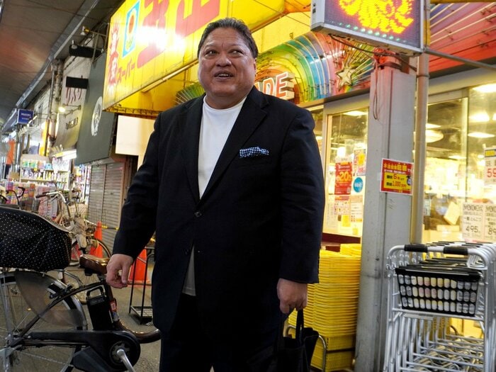 薬物疑惑、昭和の芸能界…ボクシング興行師の息子が“借金30億円”を背負った理由「亀田家とボクシングの品格を下げた」と批判された男の現在＜Number Web＞ photograph by NumberWeb