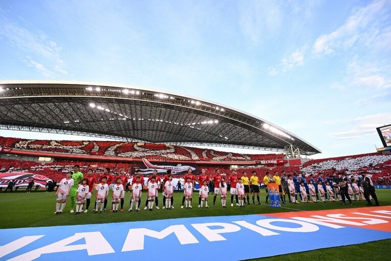 ACL決勝セカンドレグ、飛行機が!!（2／全6枚）　©AFC