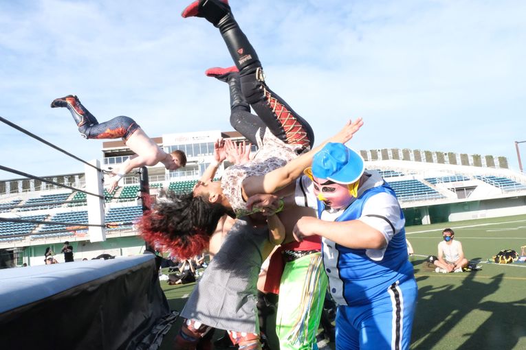 佐藤光留プロデュース『真夏の変態祭り』で諏訪魔に大仁田、鈴木みのるも大暴れ！ 灼熱の旧川崎球場で“1日6試合”の佐藤が感じたのは…？(12)