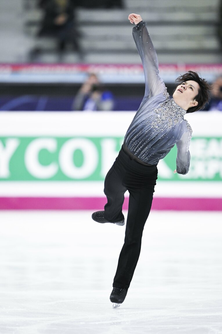 「昌磨のマジックを見せて！」世界王者・宇野昌磨を奮起させたランビエル・コーチの激励…300点超えに「スーパーエキサイティング」(40)