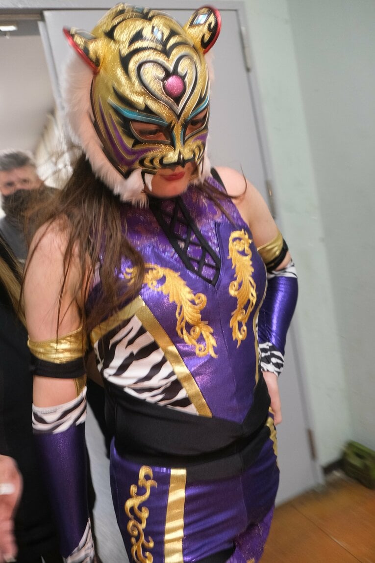 試合後“初肉声”は「悔しい」 タイガー・クイーンが6連勝も“必殺技なし”の大苦戦…好敵手たちとの“再戦”が今後のカギに？(33)