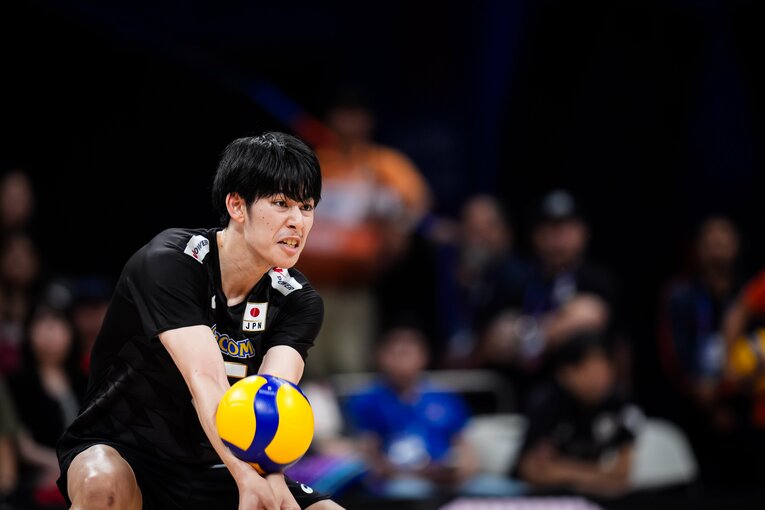甲斐優斗（VNLアメリカ戦）　©︎Volleyball World
