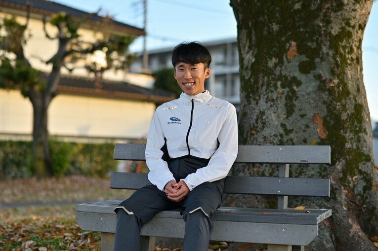 山本唯翔　2001年生まれ、新潟県出身。城西大で箱根駅伝に3度出走。第99回、第100回大会で5区の区間記録を更新する。卒業後はSUBARUに所属し、25年ニューイヤー駅伝に出走するなど活躍中。趣味はマンガ集め　©Hideki Sugiyama