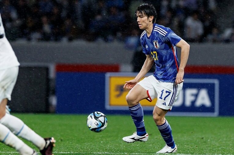 日本代表3月シリーズでの田中碧。カタールW杯のヒーローは、負傷離脱したものの24歳シーズンにおいて着実に進化していた　©Kiichi Matsumoto/JMPA