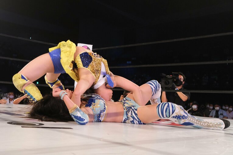 フィニッシュはブロックバスターホールド。羽南はあえて“最上級の技”を使わなかった