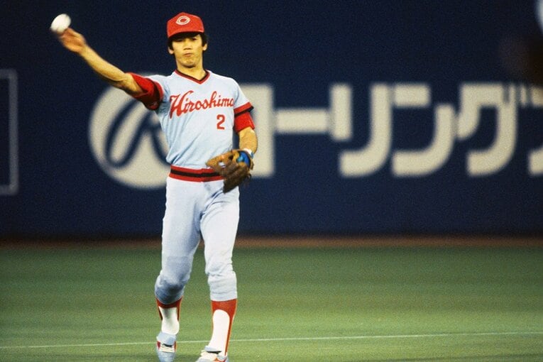 NPBで最多試合連続安打の記録を持っているのは広島時代の高橋慶彦だ　©Sports Graphic Number