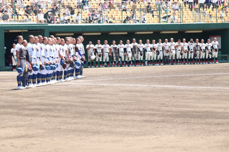 8強入りした春のセンバツに続いて、夏も4年連続20度目の優勝を遂げた福島・聖光学院　©Genki Taguchi