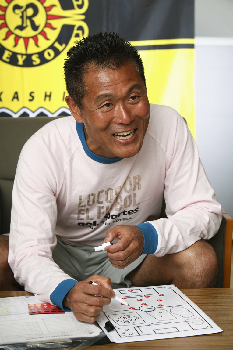 柏レイソル監督時代の石﨑　©Shigeki Yamamoto