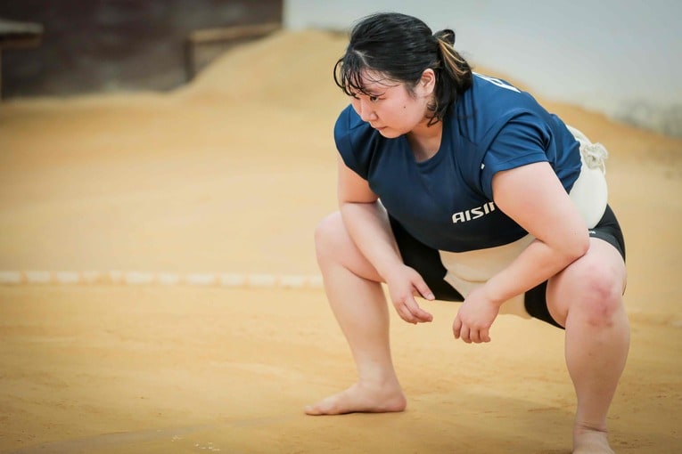 創部69年の名門相撲部に、初の女性選手として入部した今さん。自ら会社に頼み込んで実現したという　©株式会社アイシン