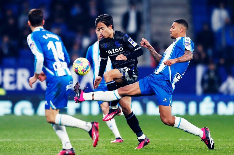 「クボの鮮烈ボレーに加えて…」“ハイライトだけではもったいない”ソシエダ久保建英の飛躍を現地撮影「特筆すべきはゴール直前の守備」(31)