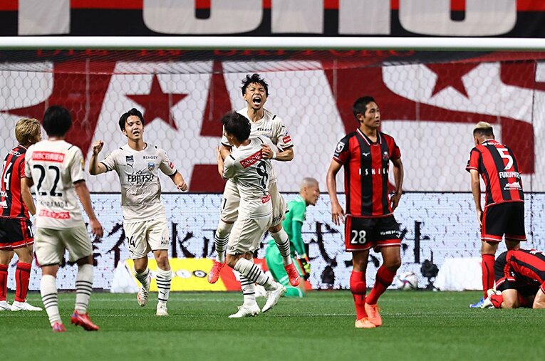2度目のJ1連覇を果たした川崎フロンターレ。札幌戦などのターニングポイントを乗り越えての栄冠となった ／ photograph by J.LEAGUE