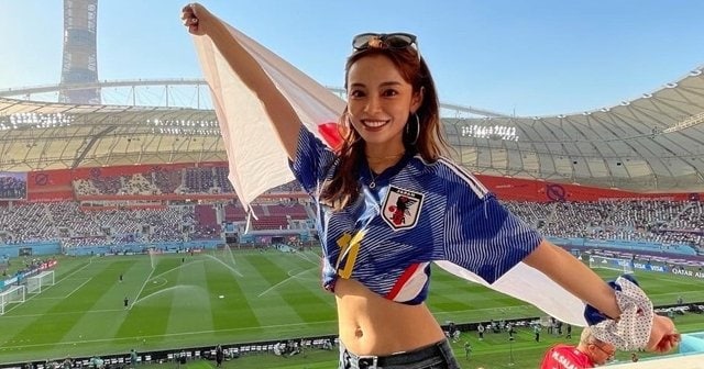 W杯映像で一躍“FIFA公認美女”に、SHONOが語る“大バズリ”の理由「へそ