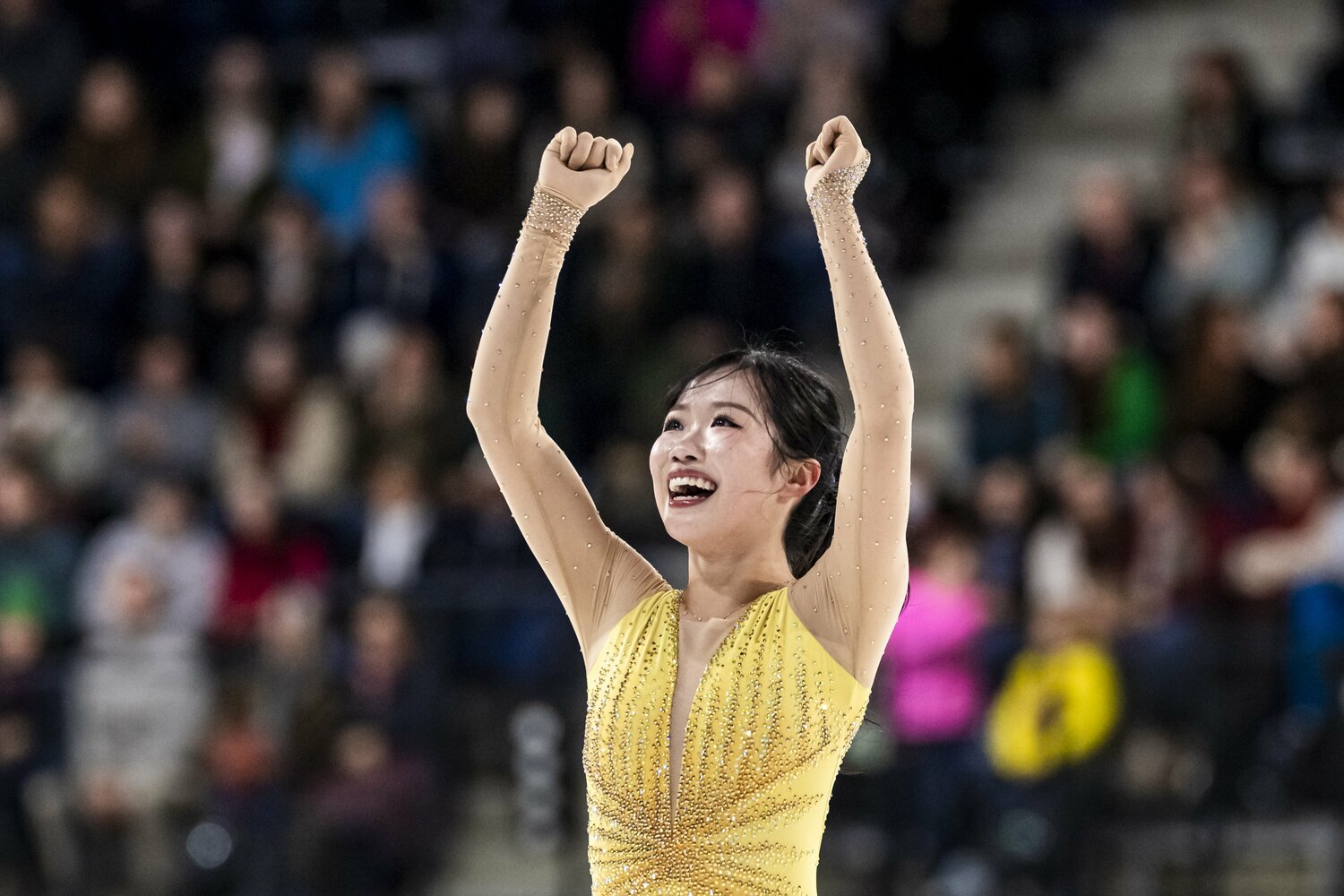 フリーの演技を終え、ガッツポーズを作った中井亜美 ©Getty Images