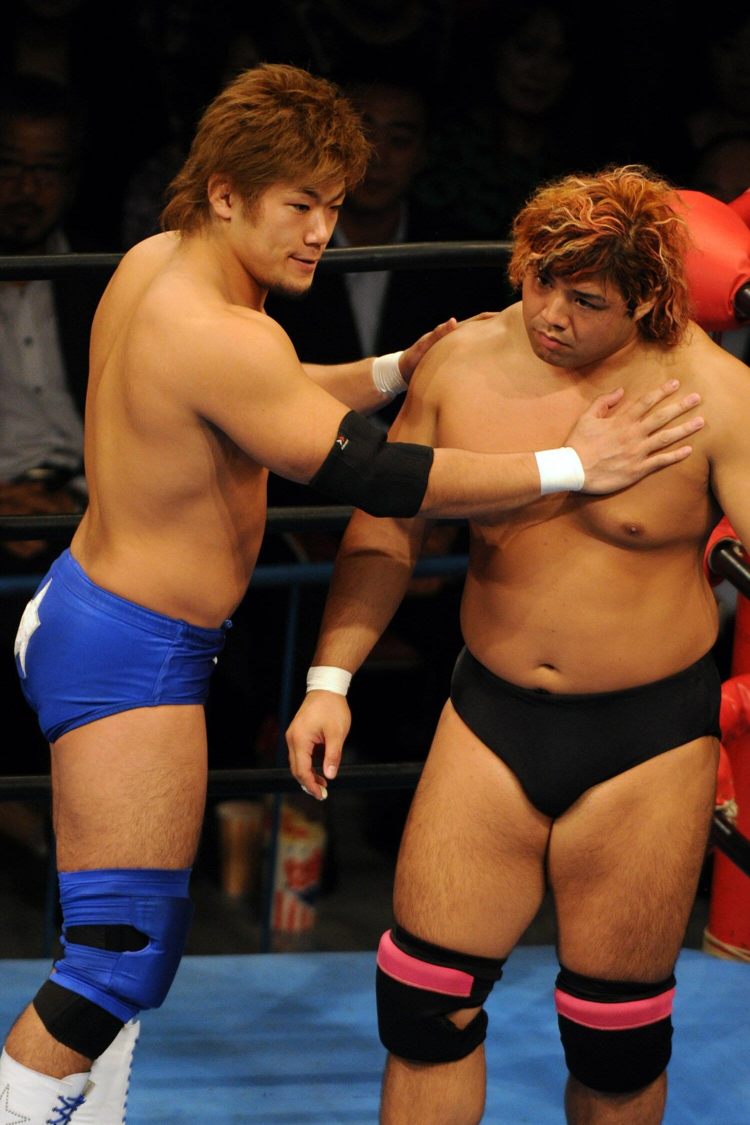 全日本プロレス時代のSANADAと征矢学（2011年）