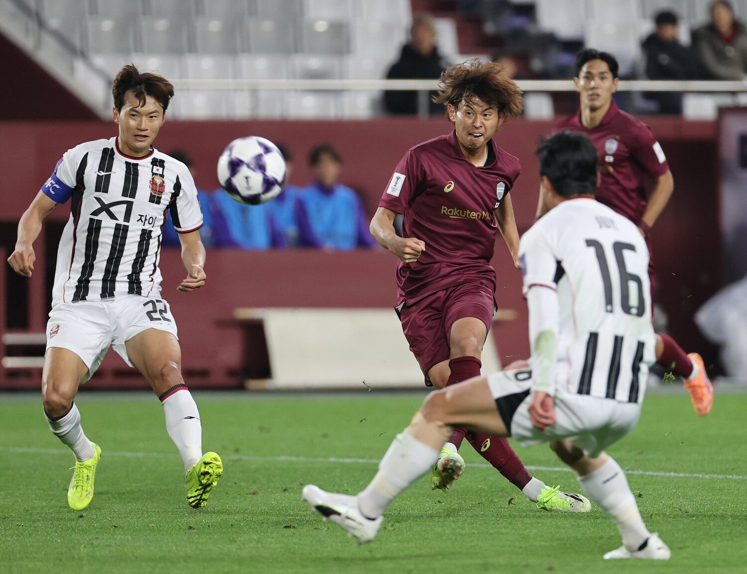 百年構想リーグでヴィッセルに復帰した郷家友太 ©︎JIJI PRESS