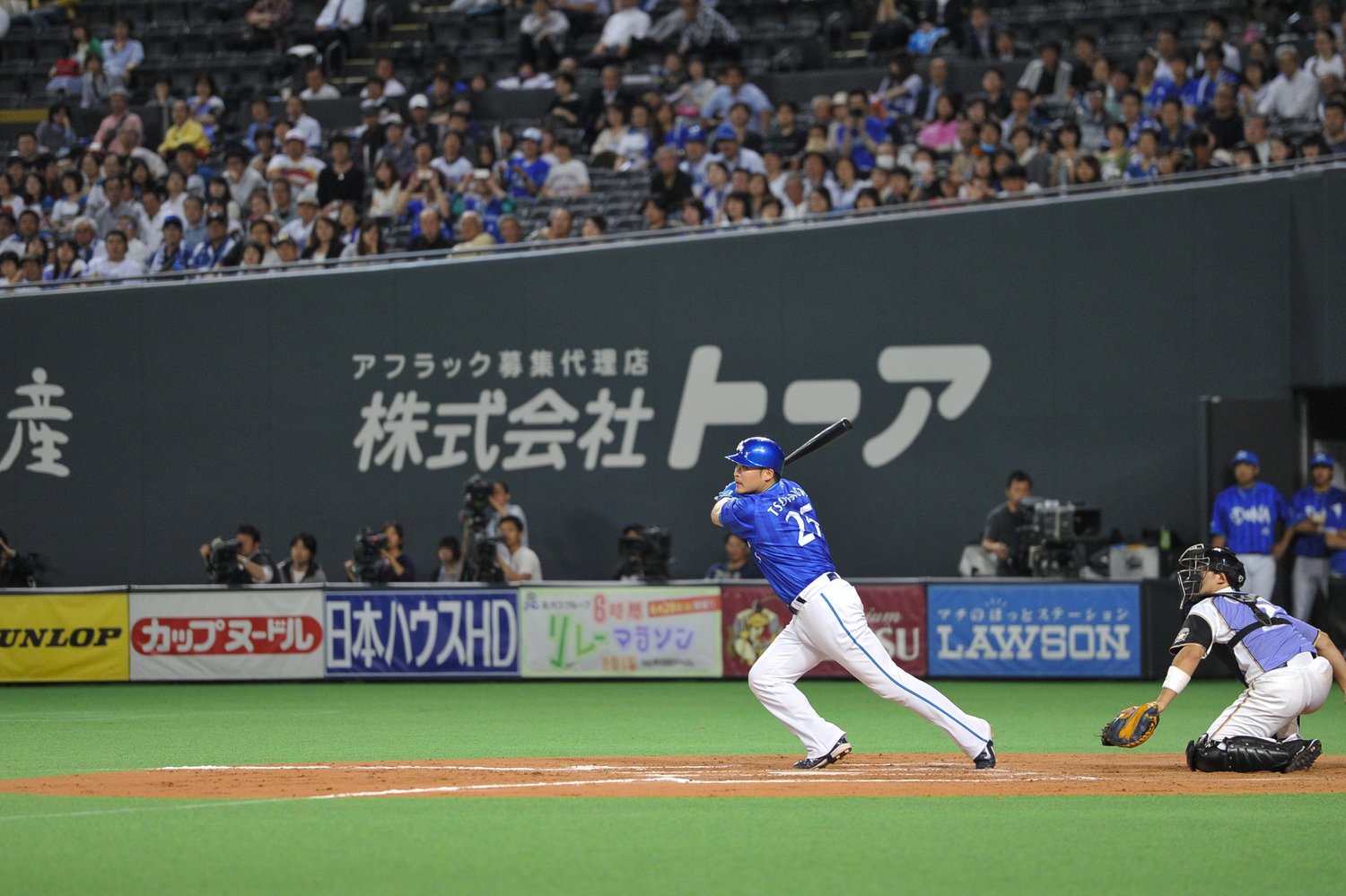 2015年の日本ハムvsDeNA©Nanae Suzuki