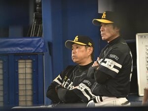 小久保裕紀監督「日本シリーズは3敗できる」の落とし穴…“有原続投、スチュワート投入”ソフトバンク采配の「余力」がDeNAの「全力」に飲み込まれたわけ