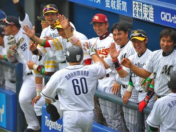 “ホームランバッター版のイチロー”中村剛也が56本塁打を実現する日。＜Number Web＞ photograph by Hideki Sugiyama