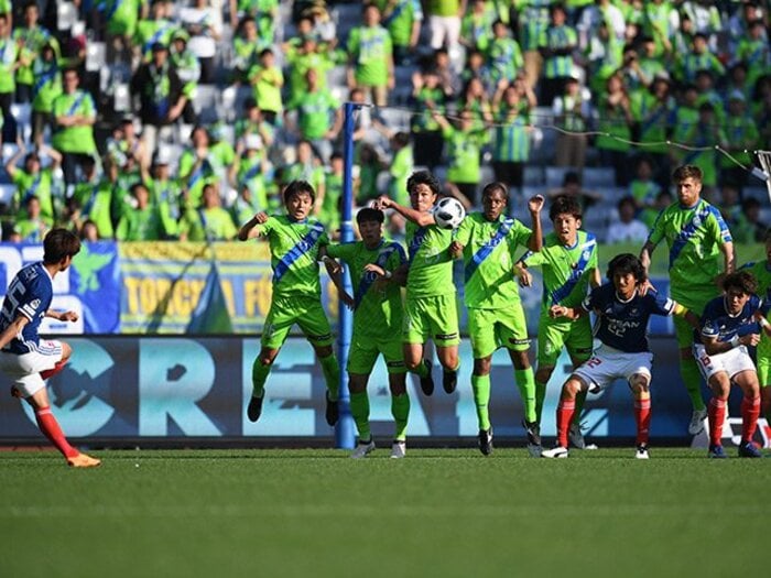 ルヴァン決勝は湘南vs.マリノス。ゴール量産、独自路線を見逃すな。<Number Web> photograph by J.LEAGUE