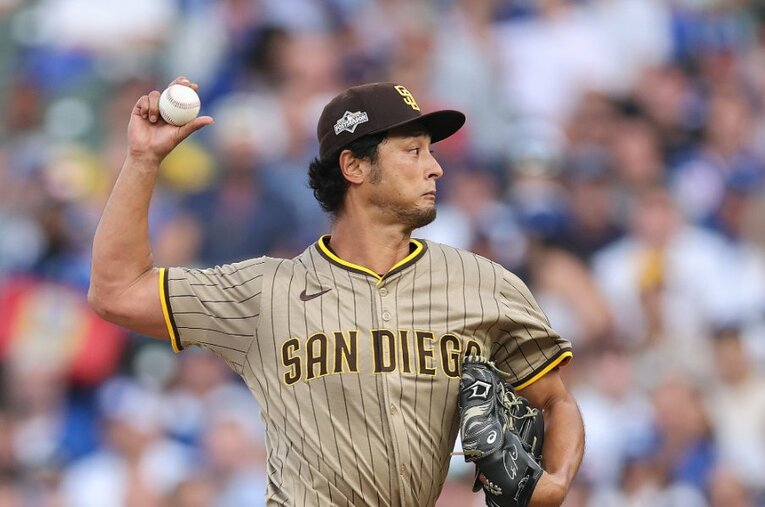 右肘にメスを入れることを明かしたダルビッシュ。2026年シーズンは全休となる ／ photograph by Getty Images