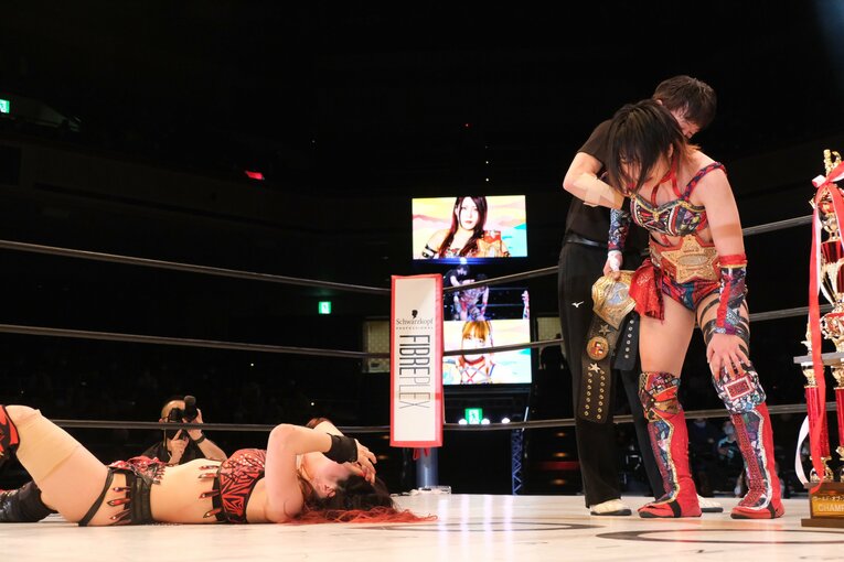 朱里vs林下詩美（2021年12月29日スターダム両国大会）　©Norihiro Hashimoto