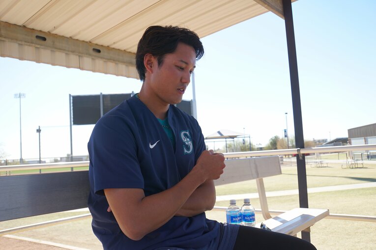 2月末、キャンプ地のアリゾナでインタビューに応じた藤浪 ©NumberWeb