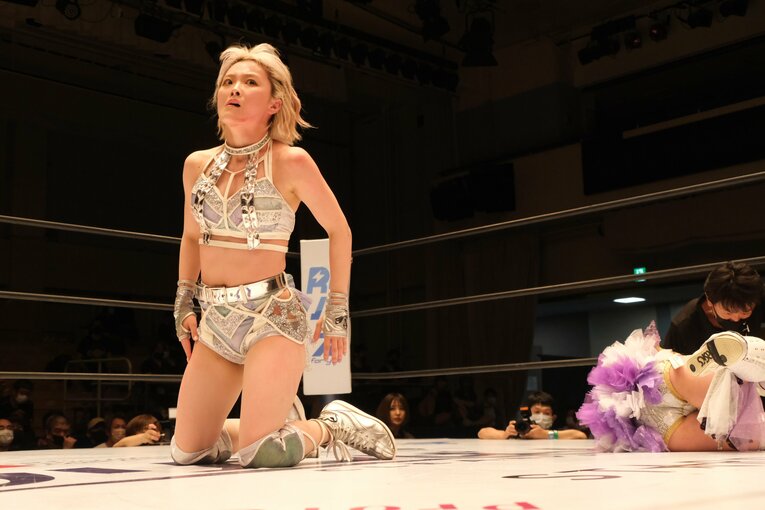 6月28日の後楽園ホール大会では、なつぽいがスターダムで初めて中野たむに勝利　©Norihiro Hashimoto