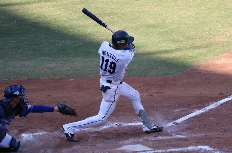 西武のモンテル　©Kou Hiroo