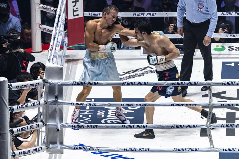 第4ラウンドで攻め込む村田　©Takuya Sugiyama