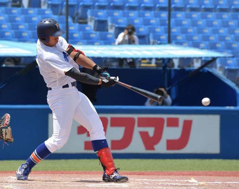 ドラフト目玉ベスト3 外野手編（2）駒澤大・鵜飼航丞外野手（183cm100kg・右投右打）　©Sankei Shimbun