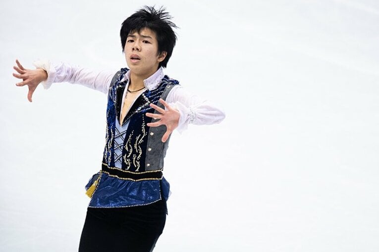 佐藤駿、ジュニアGPファイナル制覇！ネイサン・チェンが「グレイト！」。(2)